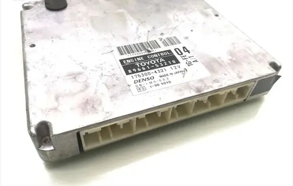 Lexus IS 200-300 Engine control unit/module 89661-53210 175300-4321