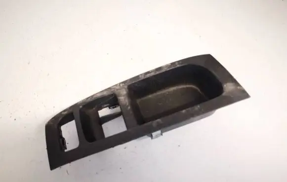 Volkswagen Fox Front door window switch trim 5z0867171