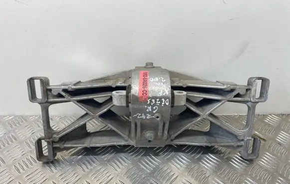 Jaguar XF Gearbox mounting bracket FW936A026CC