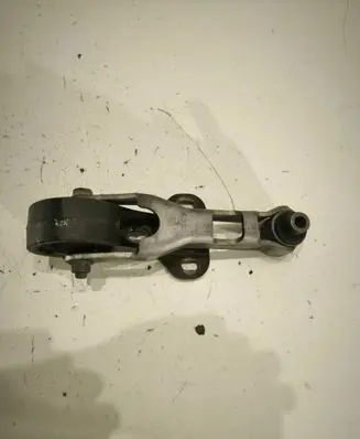 Volvo V50 Engine mount bracket 30778943
