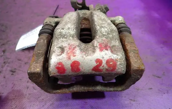 Opel Meriva A Rear brake caliper