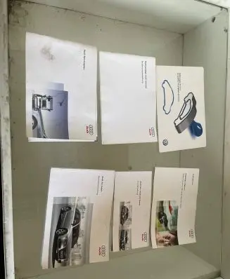 Audi A4 S4 B8 8K User manual 