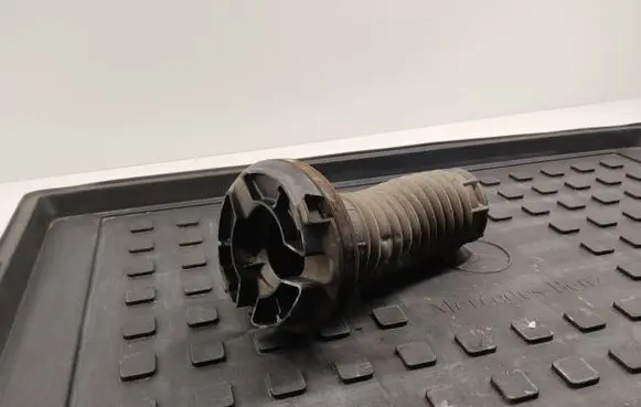 Land Rover Evoque I Coil spring/strut mount 