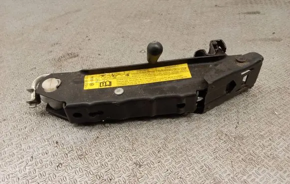 Volkswagen Golf Plus Lift Jack 1K0011031J