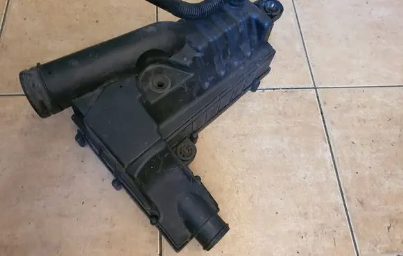 Volkswagen Caddy Other engine bay part 4615147119 9010701 3C0129637B