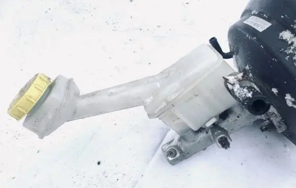 Master brake cylinder