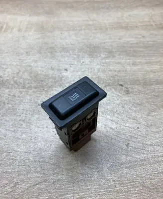 Toyota Avensis T250 Windscreen/window heater switch 153337 153261