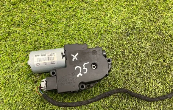 Mercedes-Benz S AMG W221 Sunroof motor/actuator 10006327E 1084524 071007