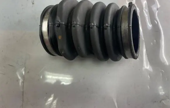 Volvo V40 Air intake hose/pipe 1059139s01
