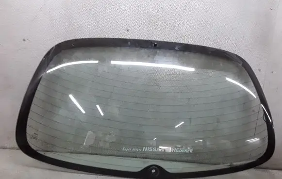 Nissan Primera Rear windscreen/windshield window 