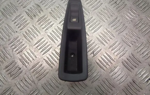 Citroen C4 I Quarter vent window switch 