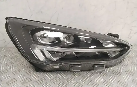 Ford Focus Headlight/headlamp JX7B13E014CE