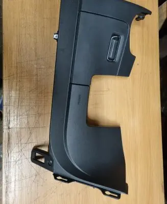 Volkswagen Golf Sportsvan Dashboard lower bottom trim panel 517858365 51785811 517857919
