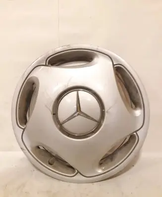 Mercedes-Benz E W210 R15 wheel hub/cap/trim A2104010024