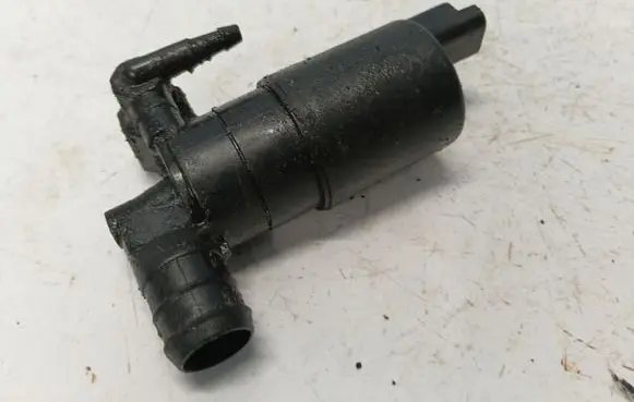 Peugeot 307 Windscreen/windshield washer pump 021168
