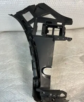 Mercedes-Benz GLE W167 Front bumper mounting bracket A1678855403