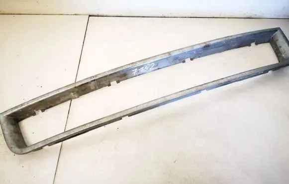 Audi A4 S4 B6 8E 8H Front grill 8e0807647