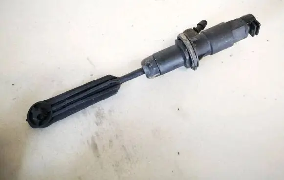 Renault Laguna II Clutch master cylinder 8200019600 8200019600b