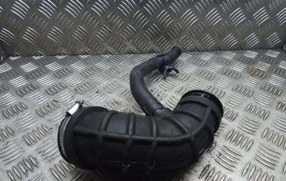 Chevrolet Captiva Air intake duct part