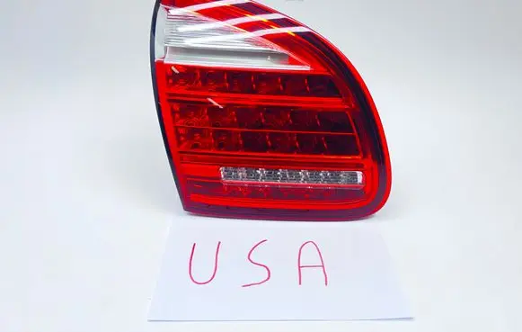 Porsche Cayenne (92A) Tailgate rear/tail lights 7P5945093N 89090775