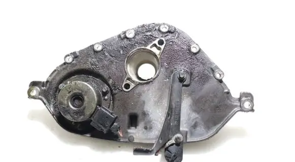 Mercedes-Benz C W203 Timing chain cover 