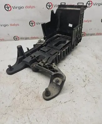 Volkswagen Tiguan Battery box tray 1K0915333