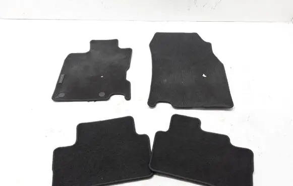 Renault Kadjar Car floor mat set 8201569392