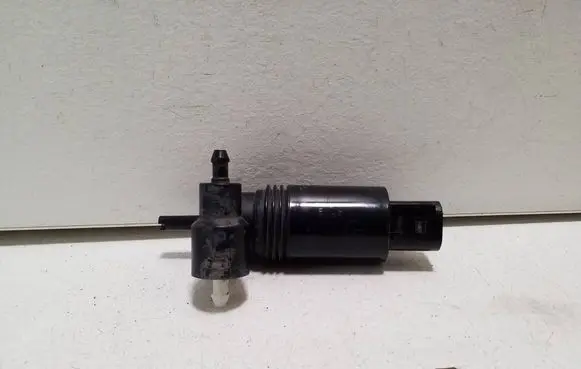 Mercedes-Benz GLB X247 Windscreen/windshield washer pump A1778660000