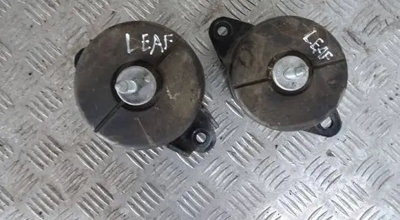 Nissan Leaf II (ZE1) Engine mount vacuum valve 