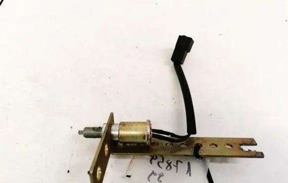 Suzuki SX4 Brake pedal sensor switch