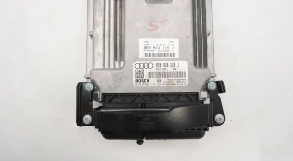 Audi A4 S4 B7 8E 8H Engine control unit/module 8E0910115J 0261S02145