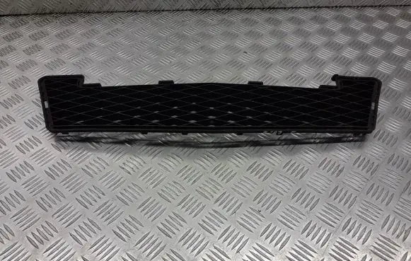 Mercedes-Benz A W169 Tow hook cap/cover 