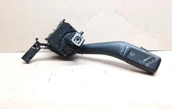 Skoda Octavia Mk2 (1Z) Wiper control stalk 1K0953519H
