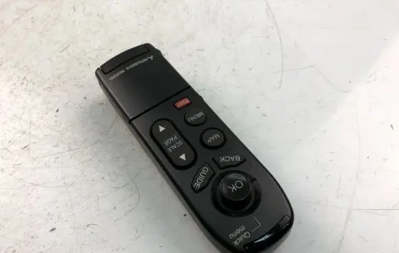 Mitsubishi L200 Head unit multimedia control REMP8000