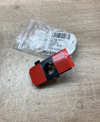 Volkswagen Touran II Rear parking sensor holder (PDC) 1T0919492E