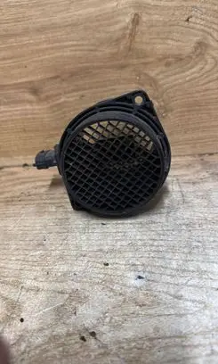 Volvo XC90 Mass air flow meter 30785472