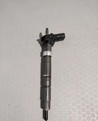 Volkswagen Multivan T5 Fuel injector 03L130277C 12041203662