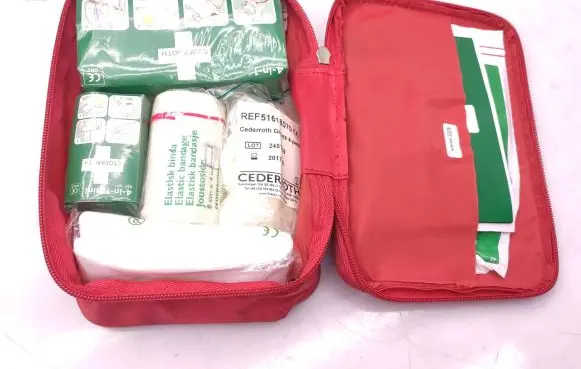 Mercedes-Benz Vito Viano W639 First aid kit 