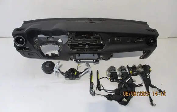 Alfa Romeo Stelvio Radio/GPS head unit trim 