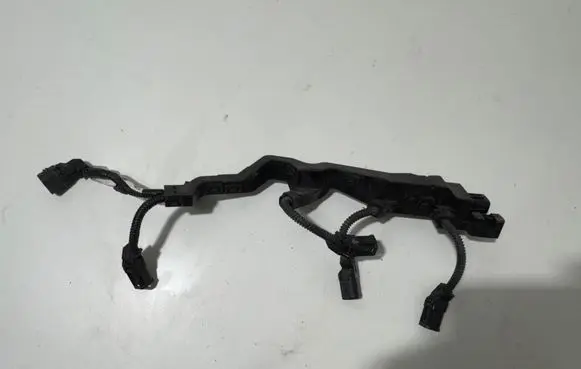 Toyota RAV 4 (XA50) Fuel injector wires 8212533180 8212533