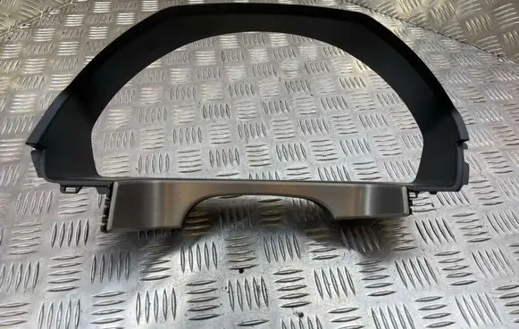 Dashboard trim