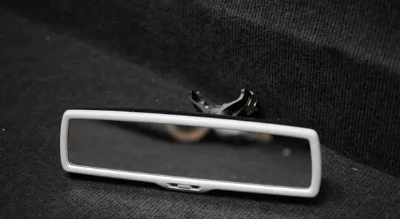 Volkswagen PASSAT B7 Rear view mirror (interior) 1K0857511