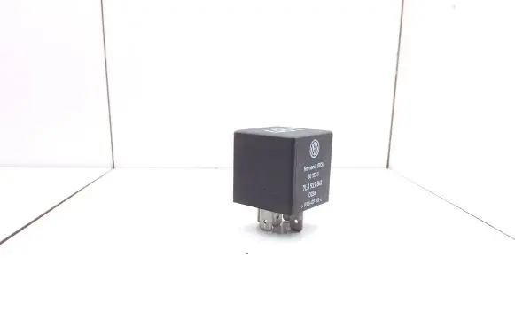 Volkswagen Touareg I Other relay 7L0927841