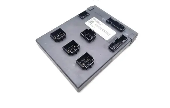 Audi A4 S4 B8 8K Comfort/convenience module 8K0907063K F005V00855