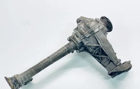 Volkswagen Touareg I Front differential 0AA409508A