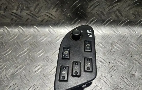 Renault Safrane Electric window control switch 77008119
