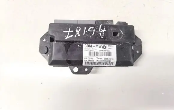 Chrysler 300 - 300C Door control unit/module p56038722al
