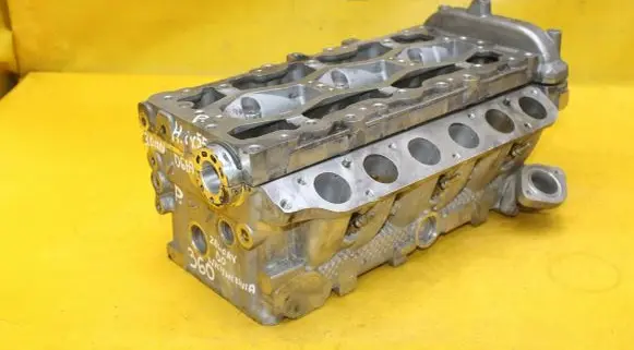 Hyundai ix 55 Engine head D6EA