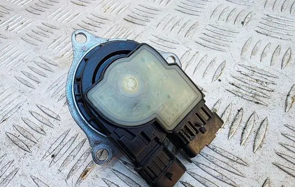 Infiniti QX60 L50 Camshaft vanos timing valve 237536KA0B