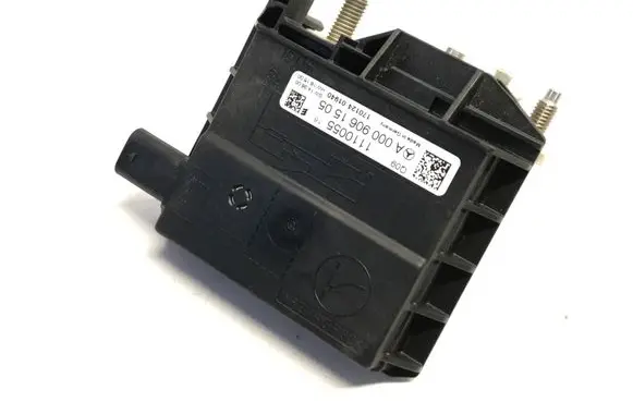 Mercedes-Benz E W213 Battery relay fuse A0009061505